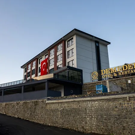 Demederon Hotel 4*